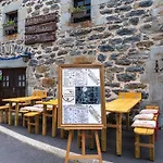 Des Calades Han/Misafirhane