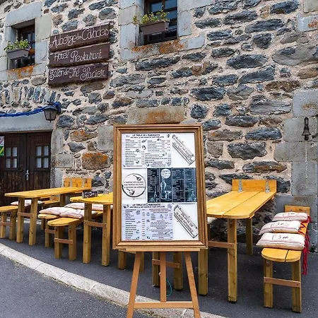 Des Calades Fogadó